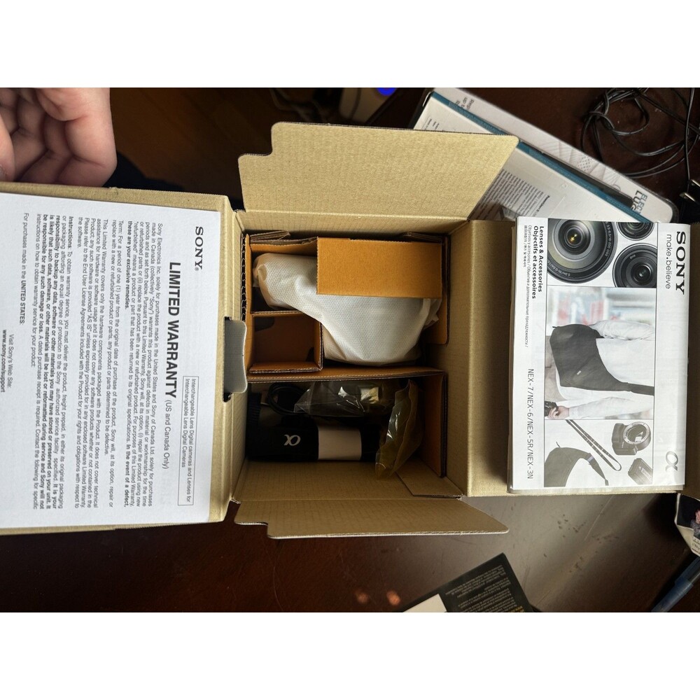 Sony 16-50mm f/3.5-5.6 OSS Alpha E-Mount Retractable Zoom Lens NEW NEVER USED